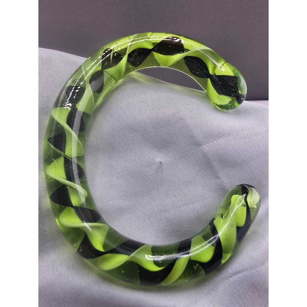 Vintage Estate Glass Cuff Bracelet Neon Green Black Twisted Swirl 6.5